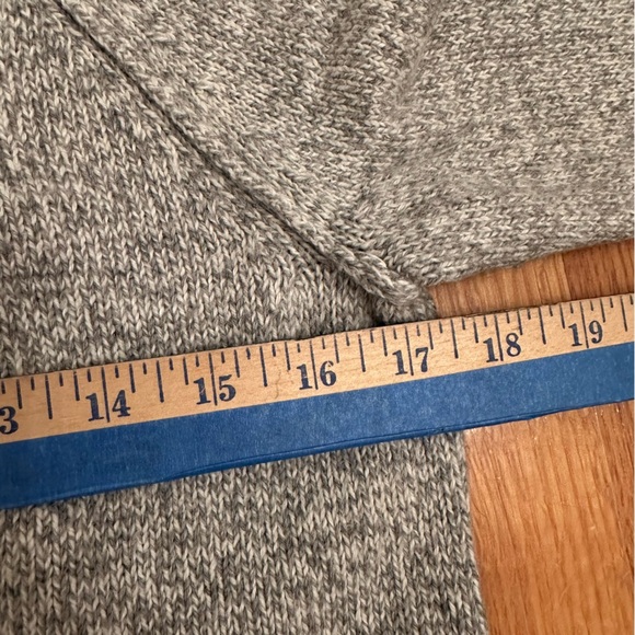 Gap Crafted Crew Neck Sweater Women XS light Gray  Knit Pockets(k11) - Picture 9 of 11